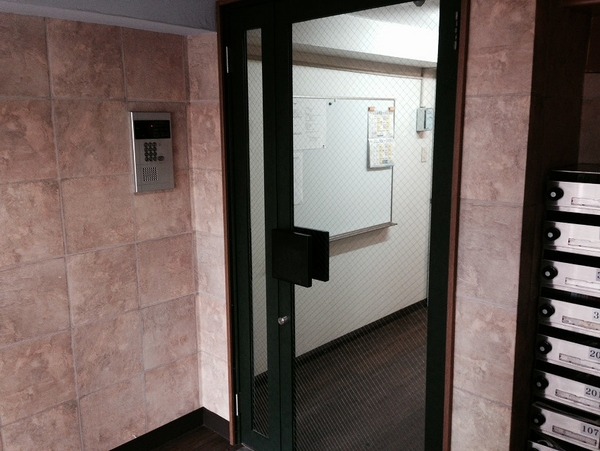 �y�G���g�����X�z�@