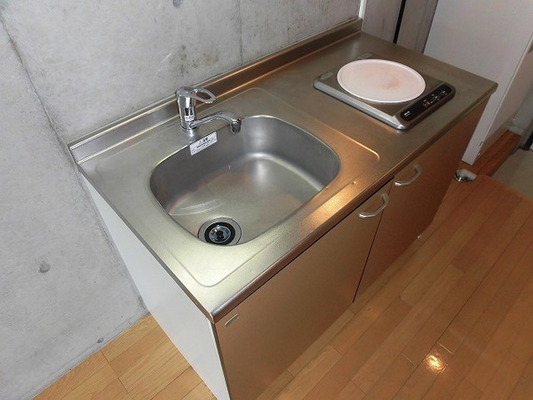 �y�L�b�`���z�@