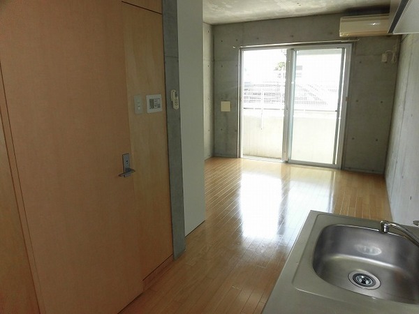 �y���̑������E�X�y�[�X�z�@