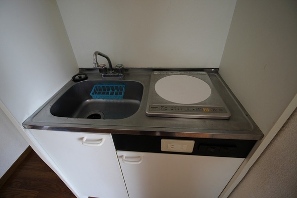 �y�L�b�`���z�@