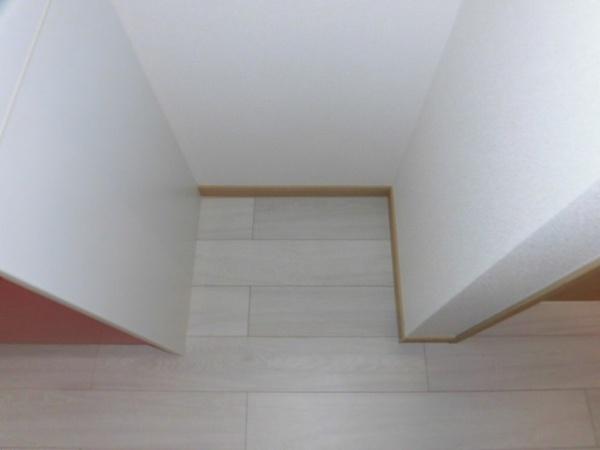 �y�����E���r���O�z�@