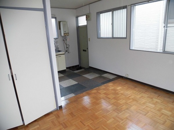 �y���̑������E�X�y�[�X�z�@