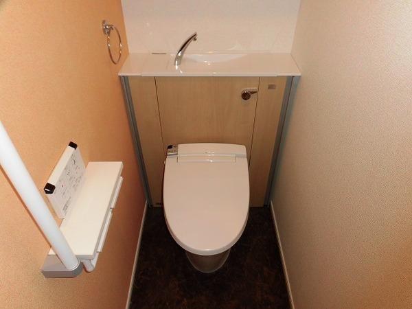 �y�g�C���z�@