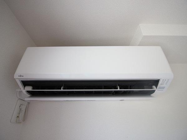 �y���̑��ݔ��z�@