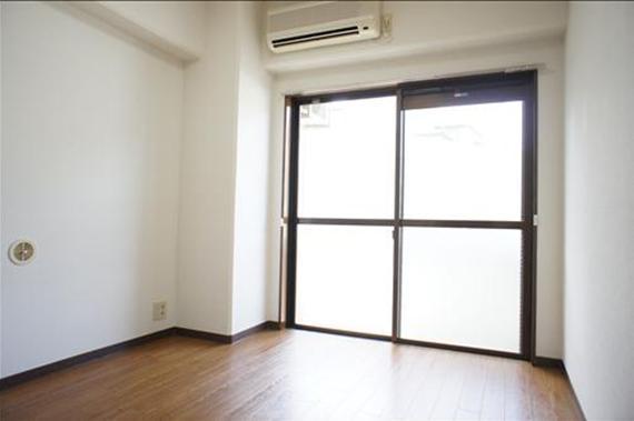 �y���̑������E�X�y�[�X�z�@