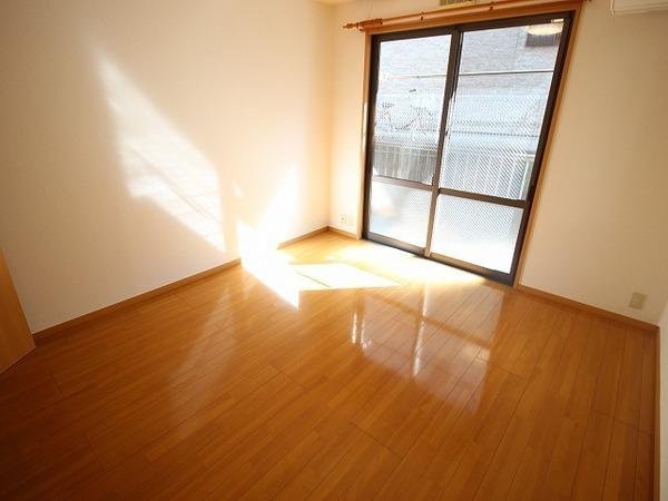 �y���̑������E�X�y�[�X�z�@