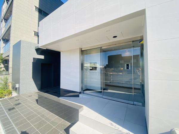 �y�G���g�����X�z�@