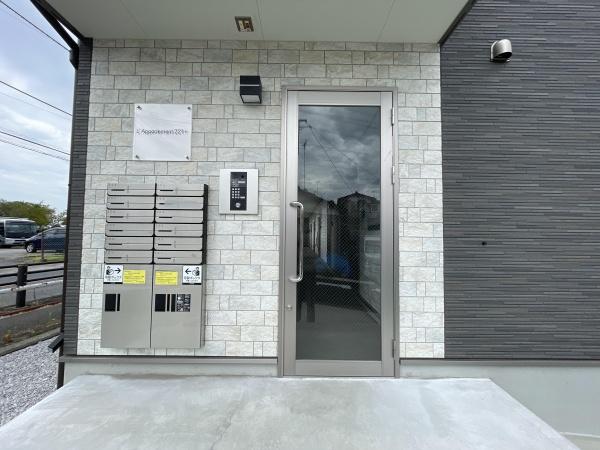 �y�G���g�����X�z�@