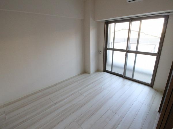 �y���̑������E�X�y�[�X�z�@