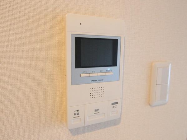 �y���̑��ݔ��z�@