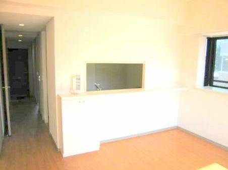 �y�����E���r���O�z�@