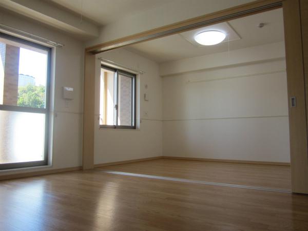 �y���̑������E�X�y�[�X�z�@