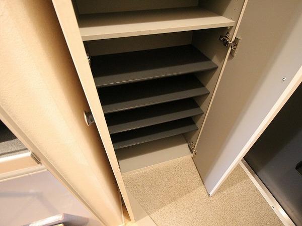 �y���ցz�@