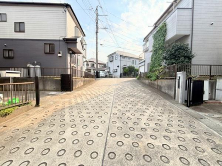 �O�ʓ��H�܂ތ��n�ʐ^�@-