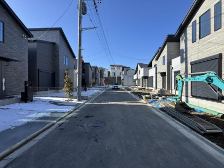 �O�ʓ��H�܂ތ��n�ʐ^�@-