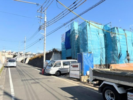 �O�ʓ��H�܂ތ��n�ʐ^�@-