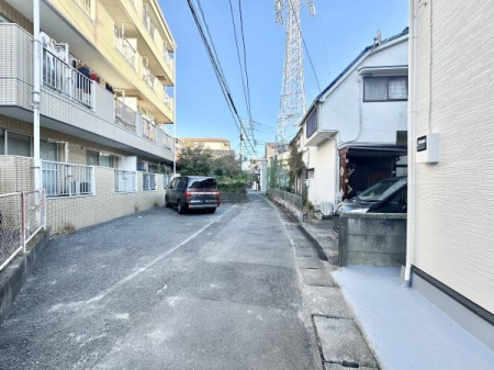 �O�ʓ��H�܂ތ��n�ʐ^�@-