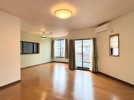 ���r���O�@-