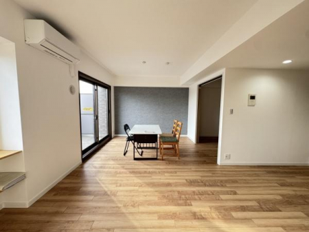 ���r���O�@-