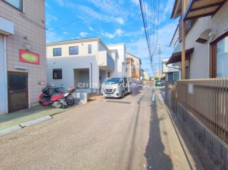 �O�ʓ��H�܂ތ��n�ʐ^�@-