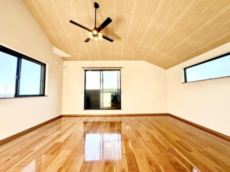 ���r���O�@-