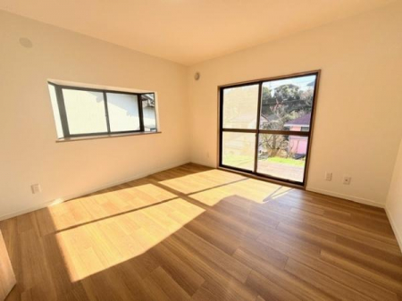 ���r���O�@-