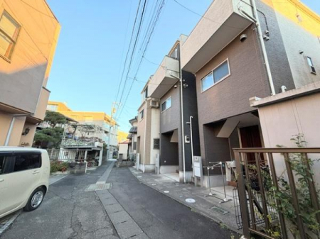 �O�ʓ��H�܂ތ��n�ʐ^�@-