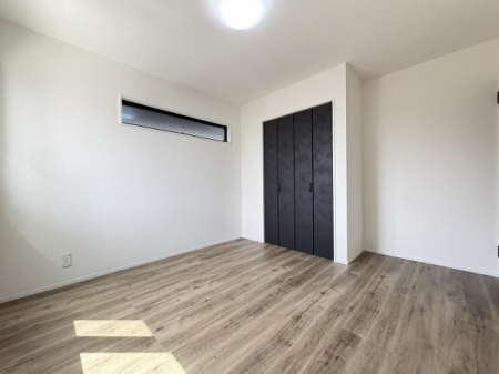 �m���@-