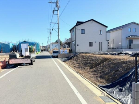 �O�ʓ��H�܂ތ��n�ʐ^�@-