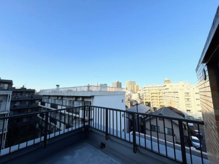 �Z�˂���̒��]�ʐ^�@-