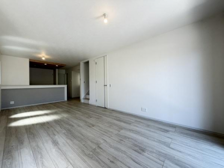 ���r���O�@-