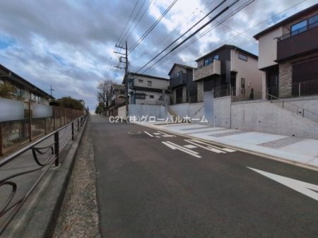 �O�ʓ��H�܂ތ��n�ʐ^�@-