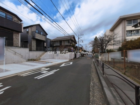 �O�ʓ��H�܂ތ��n�ʐ^�@-