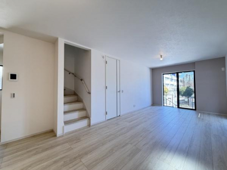 ���r���O�@-