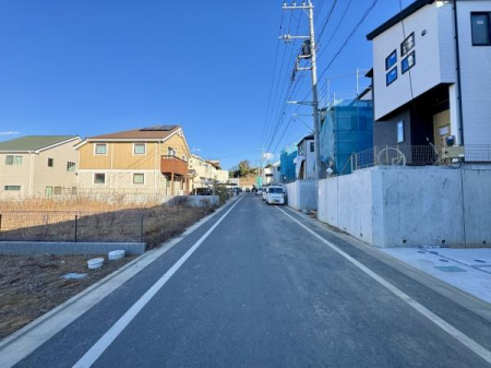 �O�ʓ��H�܂ތ��n�ʐ^�@-