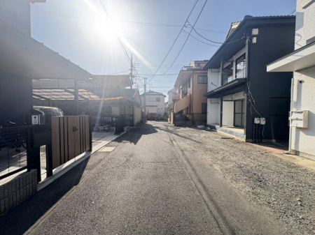 �O�ʓ��H�܂ތ��n�ʐ^�@-