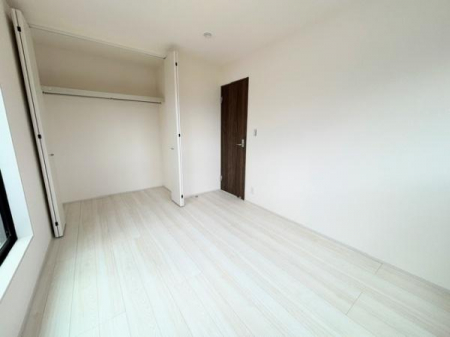 �m���@-