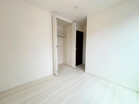 �m���@-