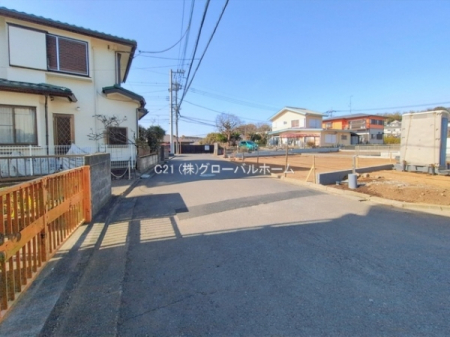 �O�ʓ��H�܂ތ��n�ʐ^�@-