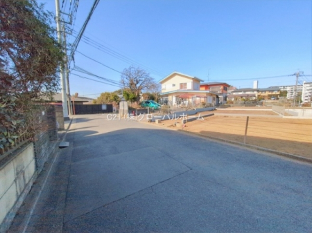 �O�ʓ��H�܂ތ��n�ʐ^�@-