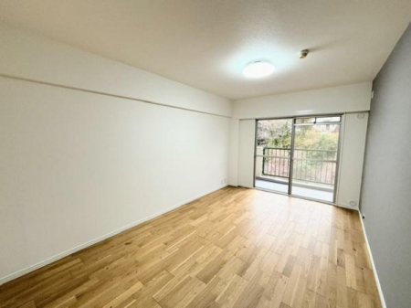 ���r���O�@-