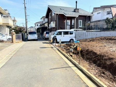 �O�ʓ��H�܂ތ��n�ʐ^�@-