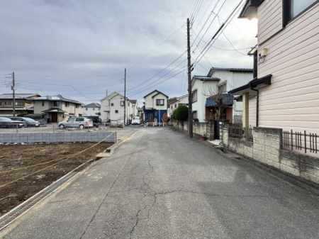 �O�ʓ��H�܂ތ��n�ʐ^�@-