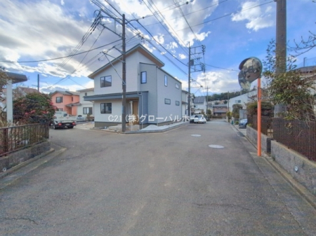 �O�ʓ��H�܂ތ��n�ʐ^�@-