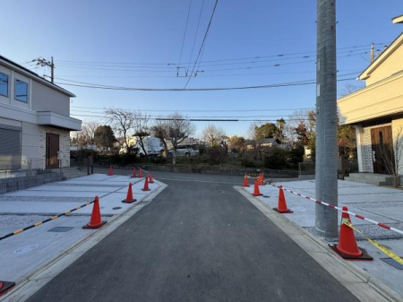 �O�ʓ��H�܂ތ��n�ʐ^�@-