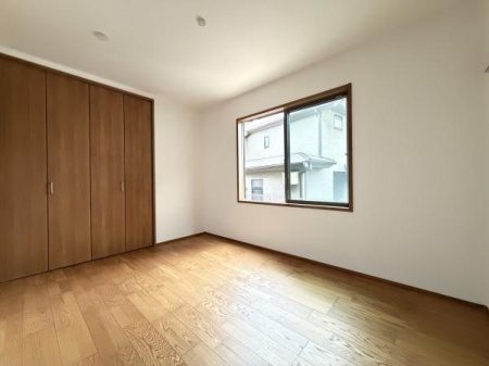 �m���@-