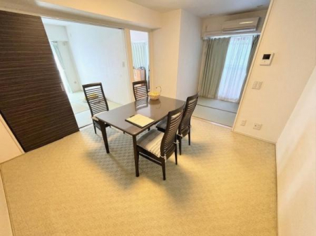 ���r���O�@���̉摜�͂b�f���H����Ă��܂��B