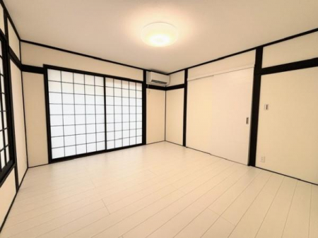 �m���@-
