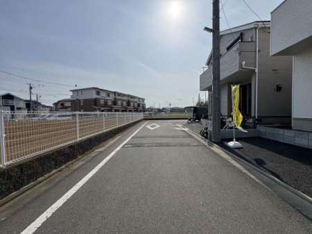 �O�ʓ��H�܂ތ��n�ʐ^�@-