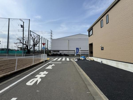 �O�ʓ��H�܂ތ��n�ʐ^�@-